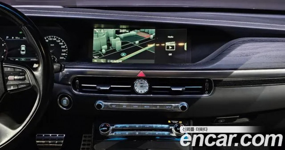 Genesis G90 