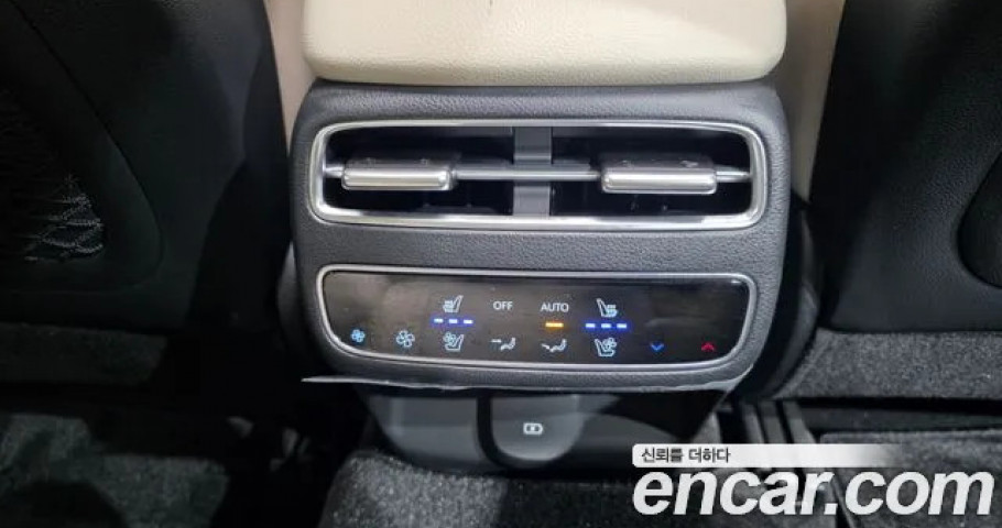 Genesis Gv70 