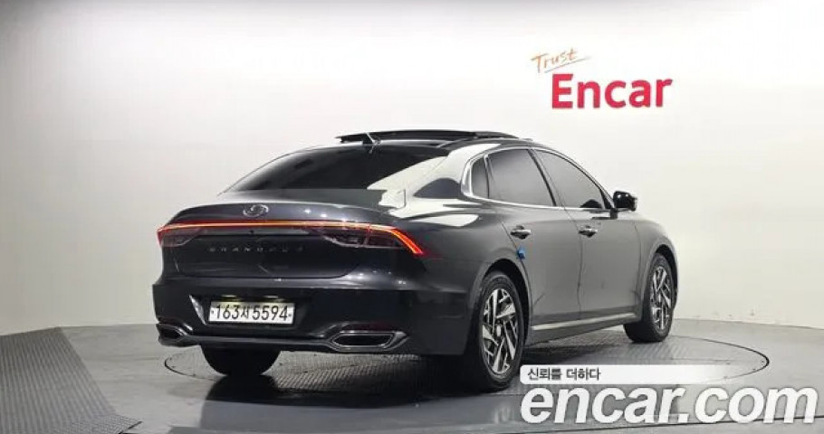 Hyundai Grandeur 
