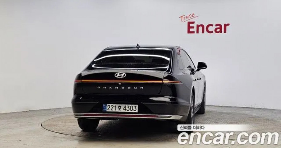 Hyundai Grandeur 