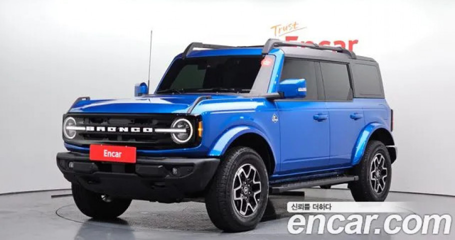 Ford Bronco 