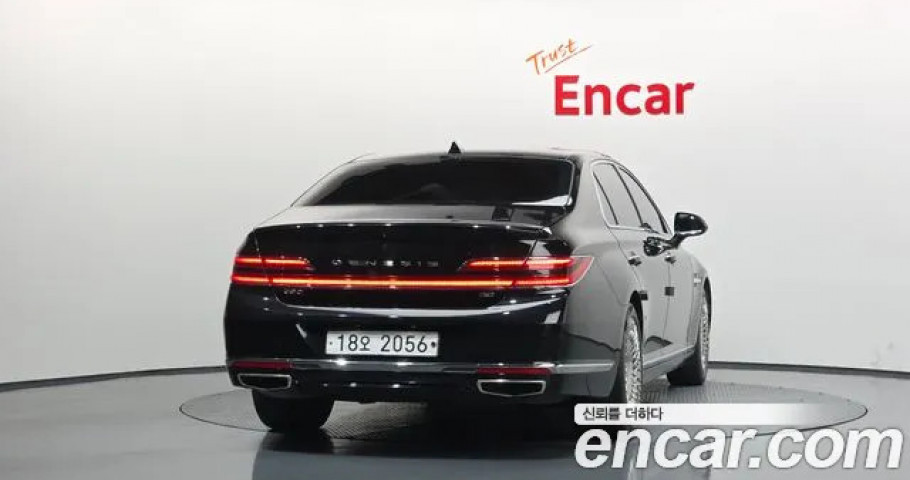Genesis G90 