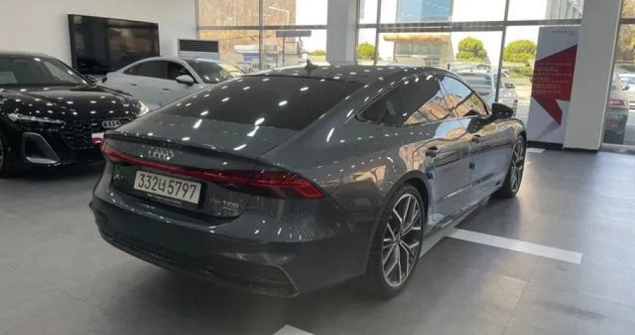 Audi A7 