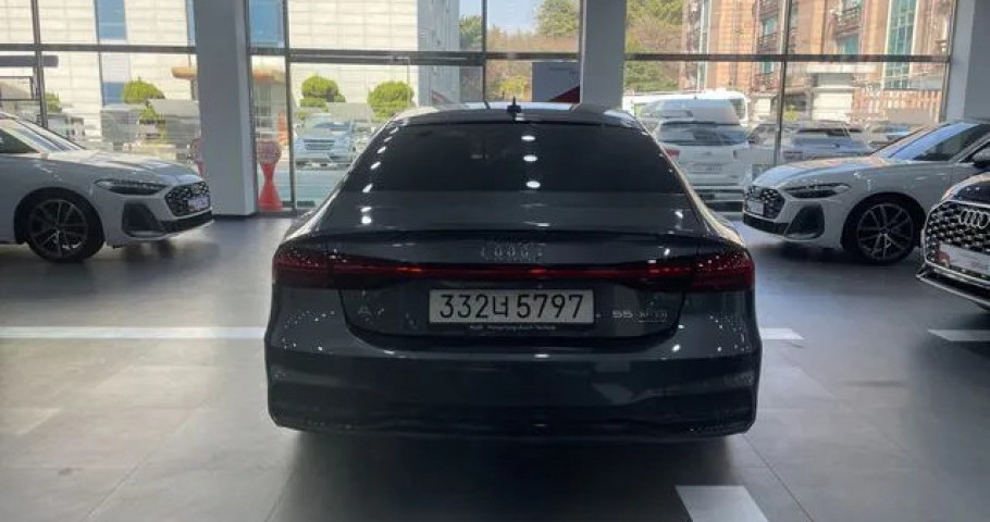 Audi A7 