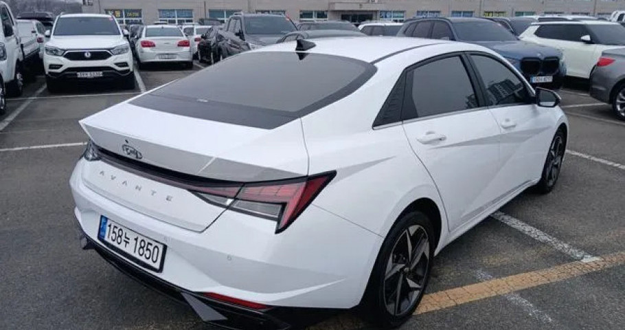 Hyundai Avante 