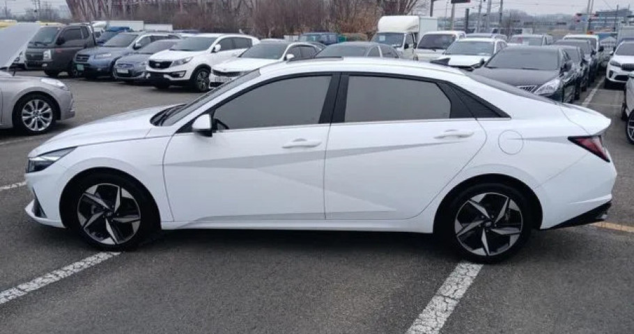 Hyundai Avante 
