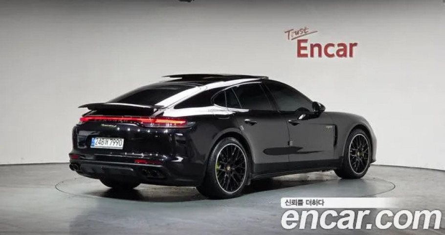 Porsche Panamera 
