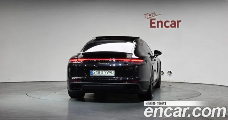 Porsche Panamera 
