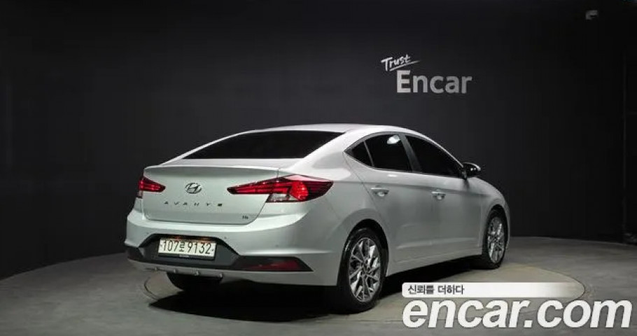 Hyundai Avante (Elantra) 