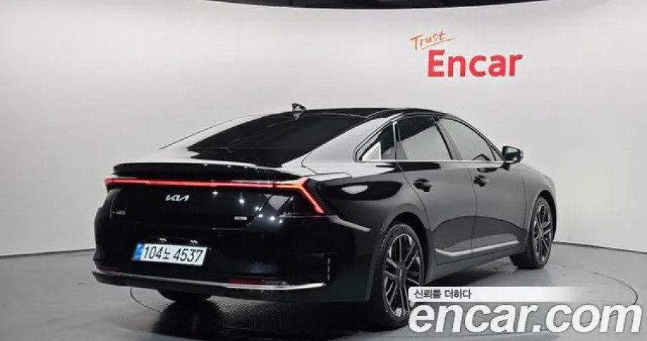 Kia K8 