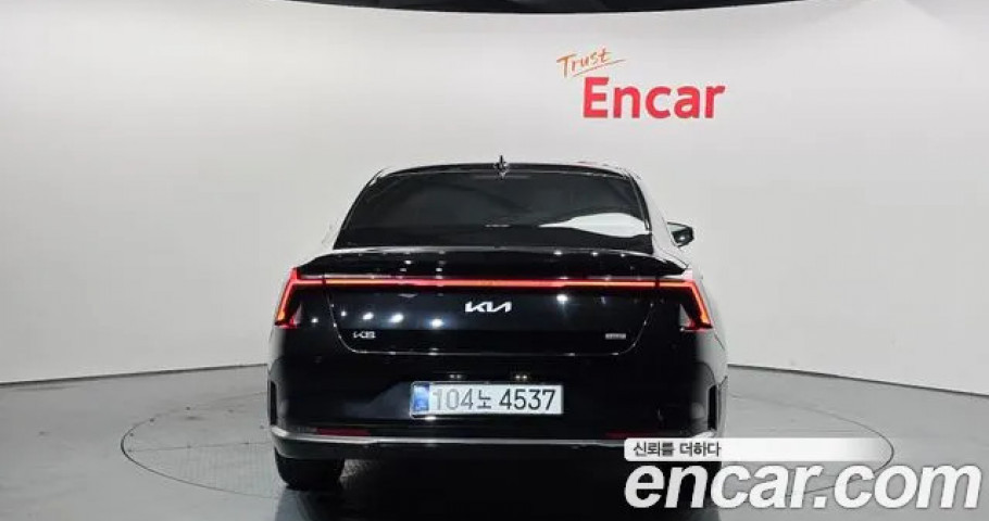 Kia K8 