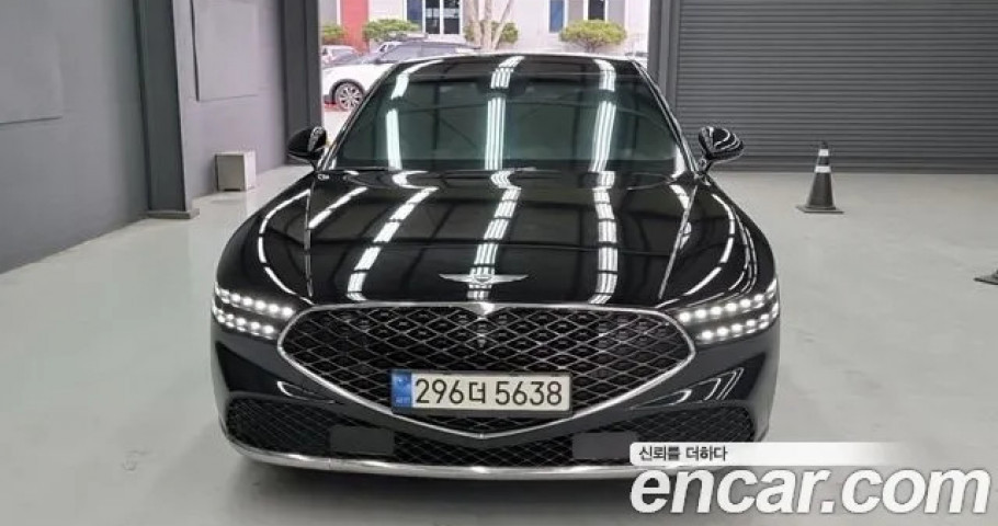 Genesis G90 