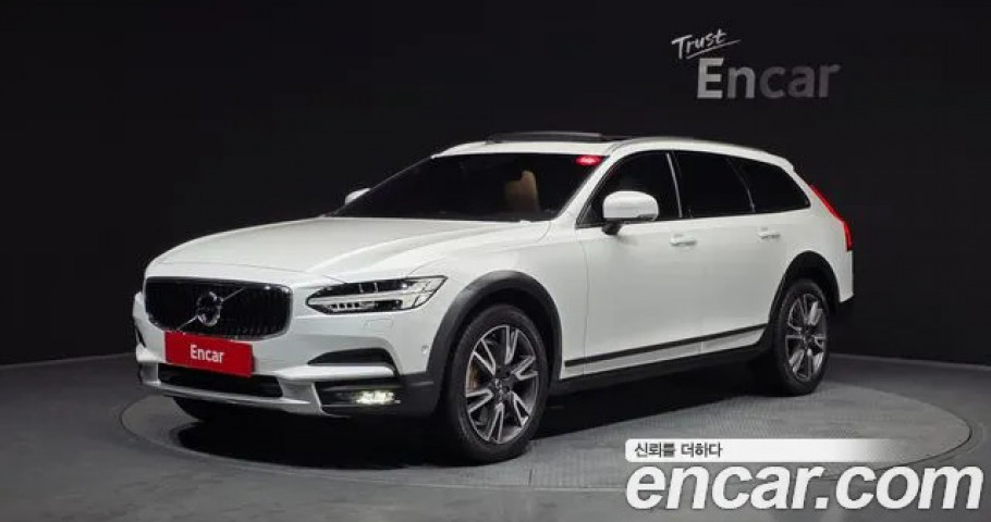 Volvo V90 
