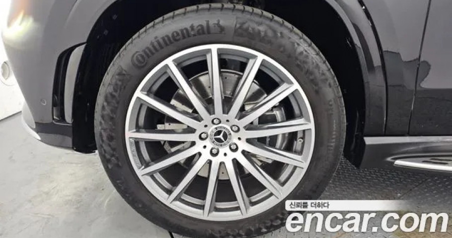 Mercedes-Benz Gls-Class 