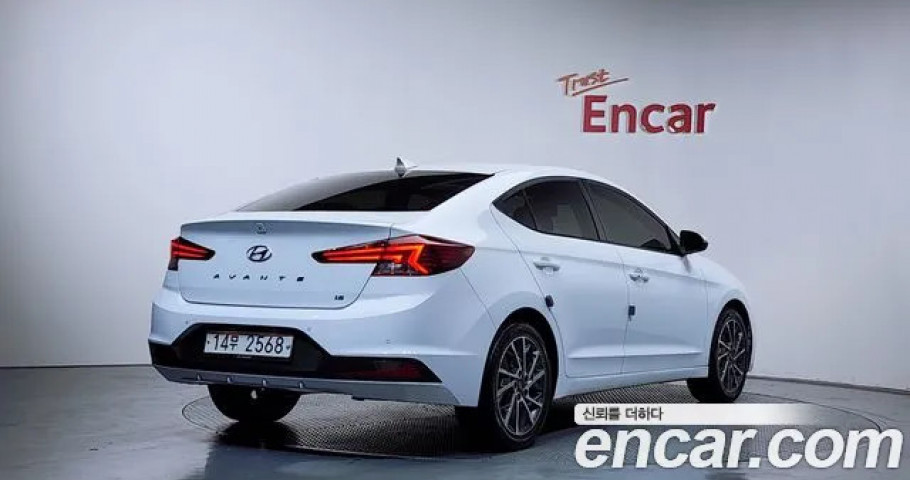 Hyundai Avante (Elantra) 