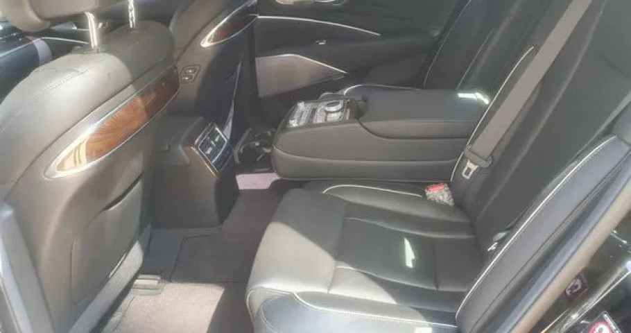 Kia K9 