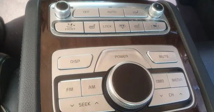 Kia K9 