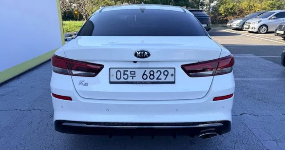 Kia K5 