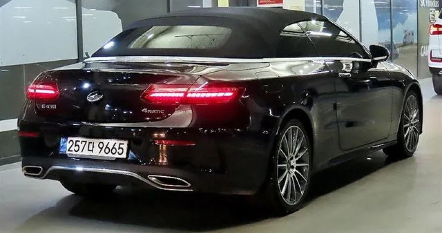 Mercedes-Benz E-Class 