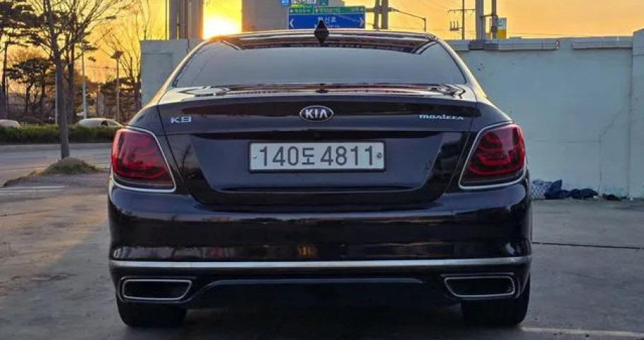 Kia K9 