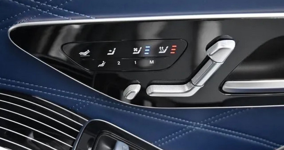 Mercedes-Benz S-Class 
