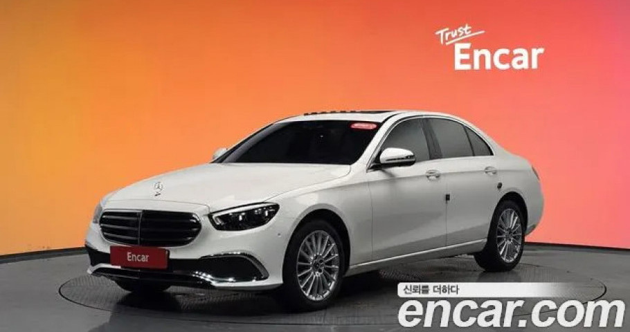 Mercedes-Benz E-Class 