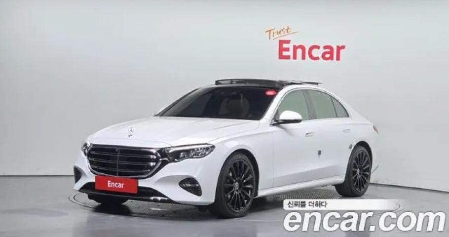Mercedes-Benz E-Class 