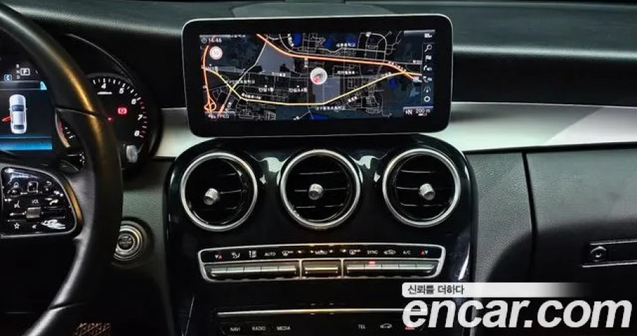 Mercedes-Benz C-Class 