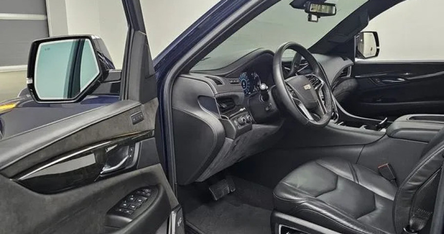 Cadillac Escalade 