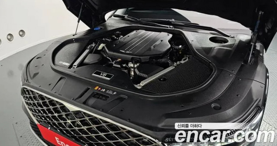 Genesis G90 