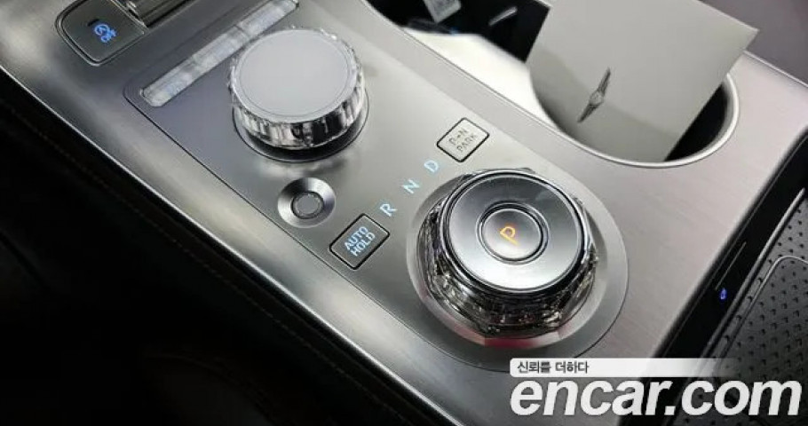 Genesis Gv70 