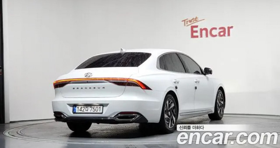 Hyundai Grandeur 