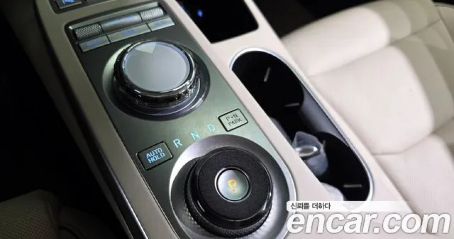 Genesis Gv70 