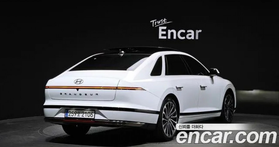Hyundai Grandeur 