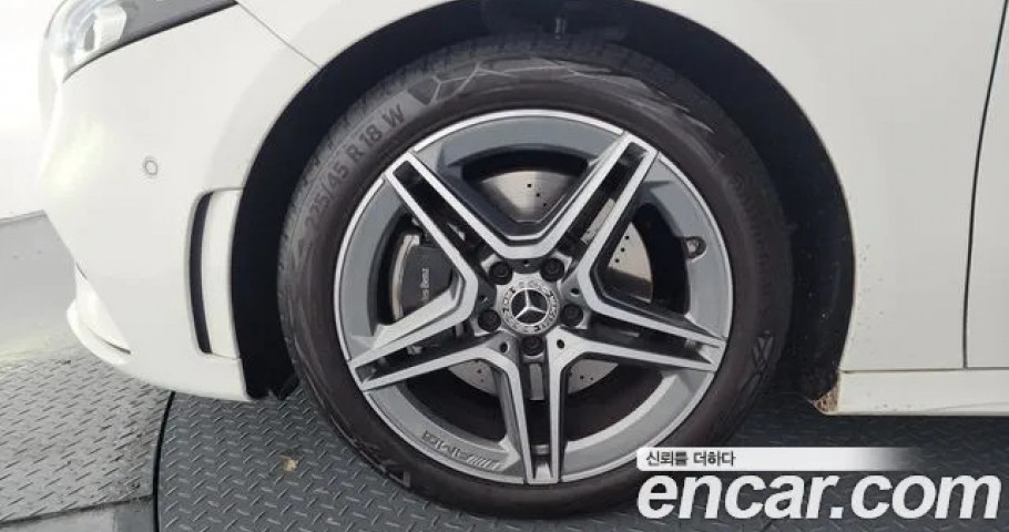 Mercedes-Benz A-Class 