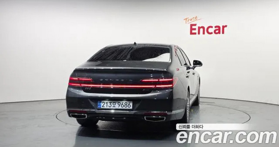 Genesis G90 