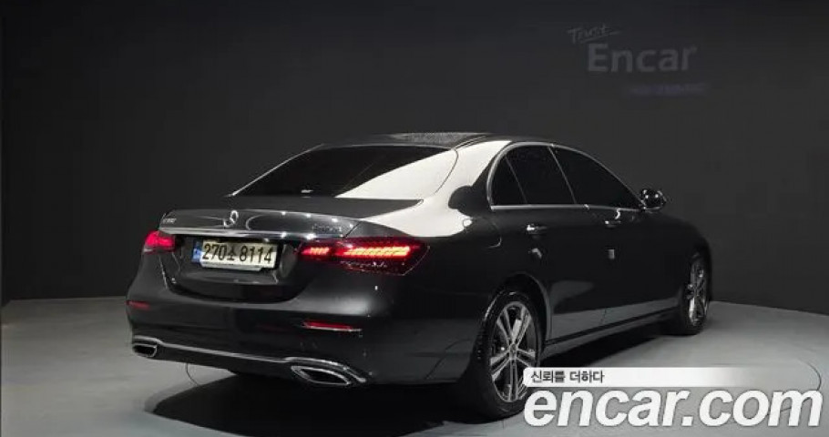 Mercedes-Benz E-Class 