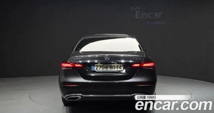 Mercedes-Benz E-Class 