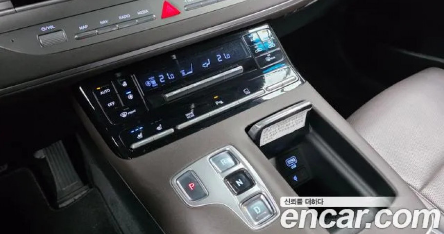 Hyundai Grandeur 