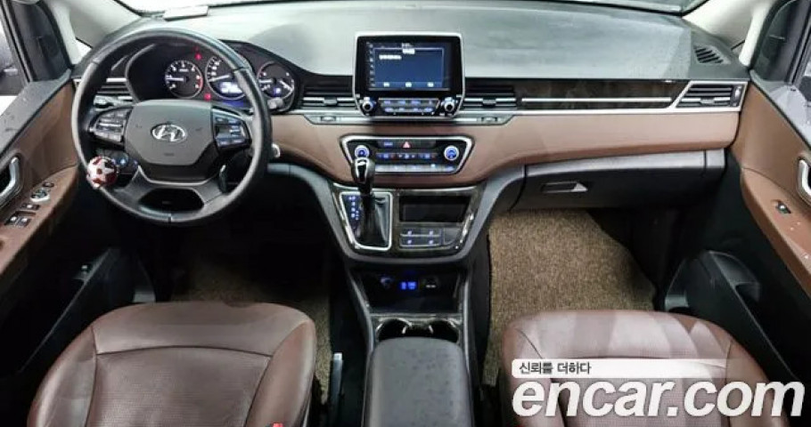 Hyundai Starex 