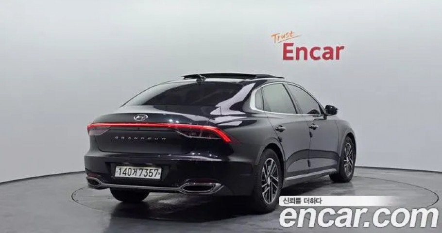 Hyundai Grandeur 
