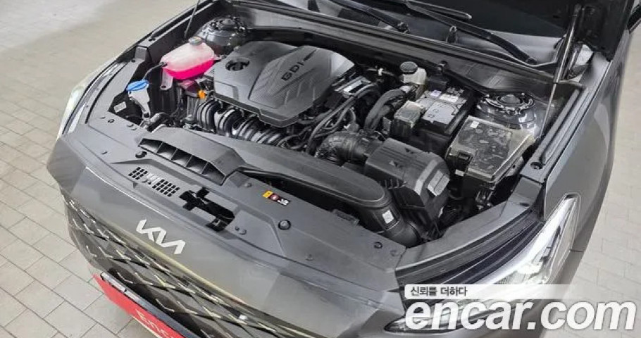 Kia K8 
