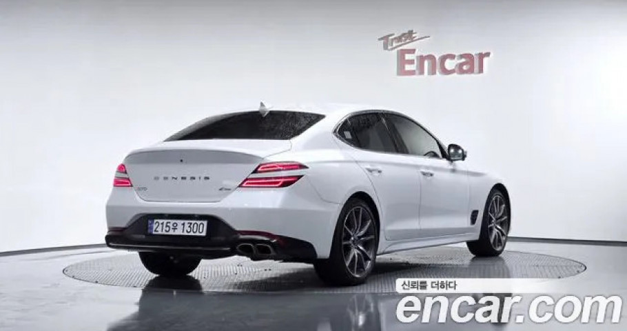 Genesis G70 