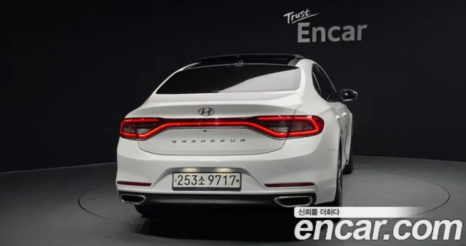 Hyundai Grandeur 