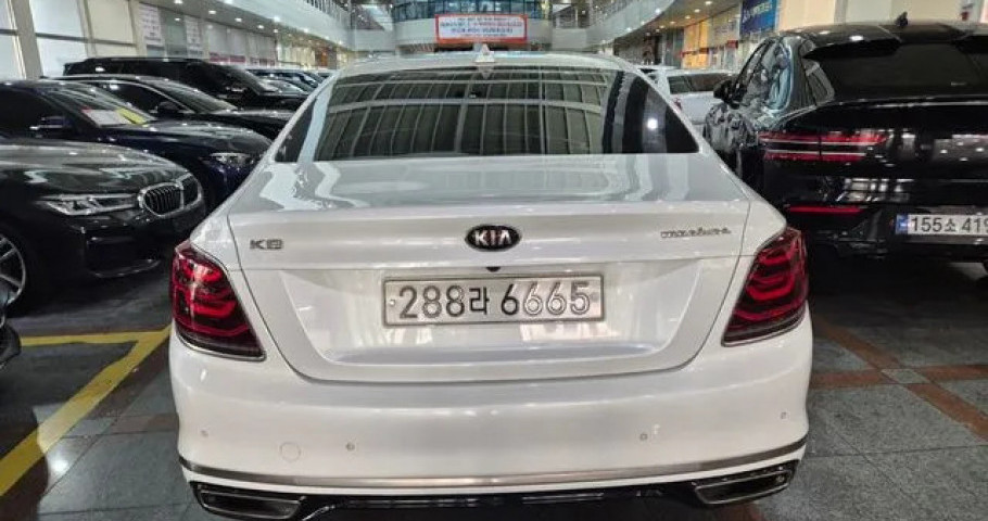 Kia K9 