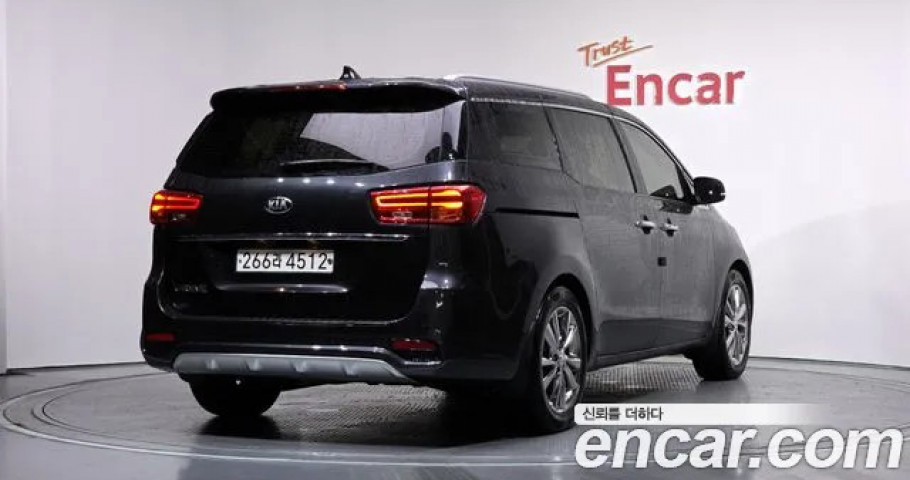 Kia Carnival 