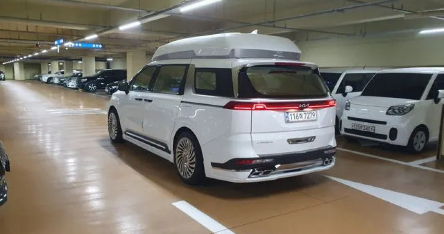 Kia Carnival 