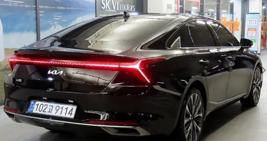 Kia K8 