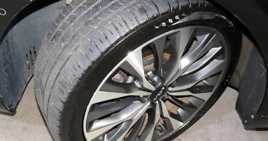 Kia K8 