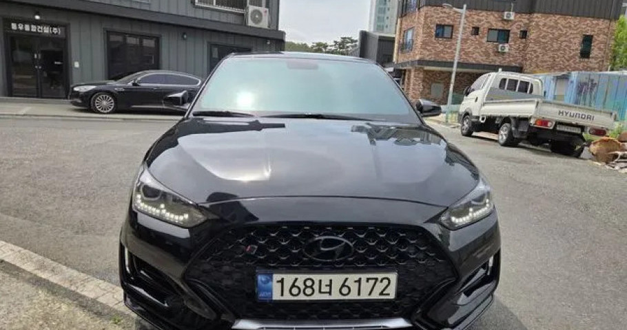 Hyundai Veloster 